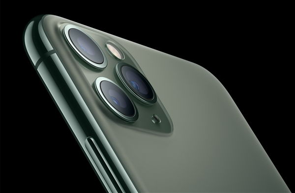手機無線充軟板之iPhone 15全系用USB-C：蘋果細節(jié)套路用戶 狡猾！