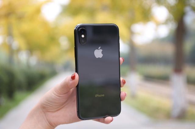 iPhone X掉漆嚴重到?jīng)]法直視，但更令人心寒的是蘋果的回應！